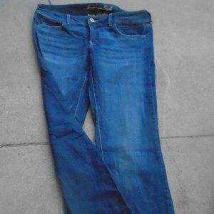 WOMENS/JR.S SZ 12 AMERICAN EAGLE JEANS NICE